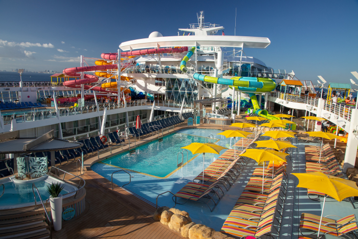 November 2019 – The reimagined, Caribbean pool deck on board Oasis of the Seas features poolside signature bar The Lime & Coconut, complete with live music; a larger variety of seating and shade, including comfy casitas, daybeds, hammocks and swing seats, new whirlpools on the top deck.