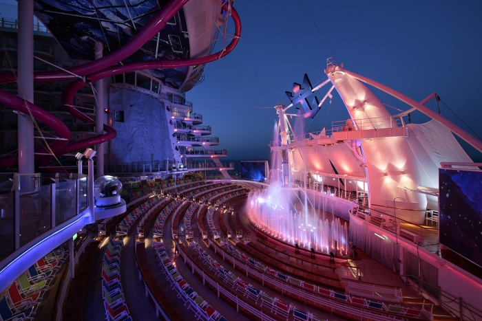 The signature AquaTheater on board Harmony of the Seas. 