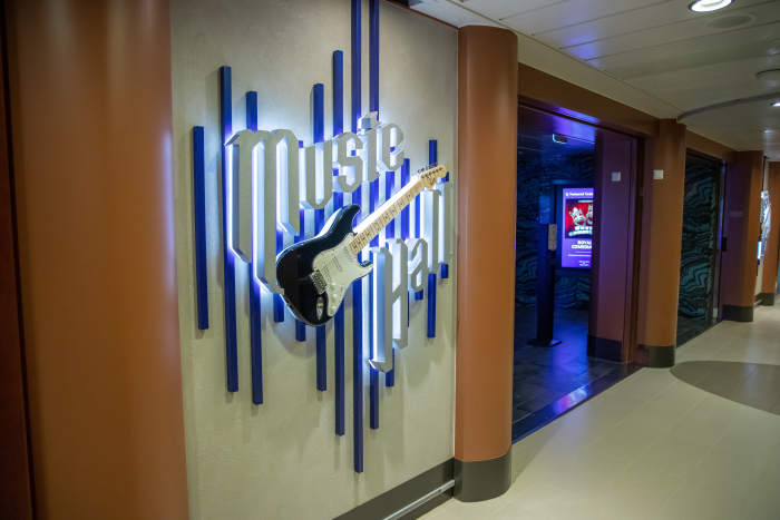 November 2019 – Quantum Class favorite Music Hall makes its Oasis Class debut on the newly amplified Oasis of the Seas. Guests can jam out on the dance floor to live cover bands or take in the scene from the two bars, the intimate lounge seating or while playing a game of pool.
