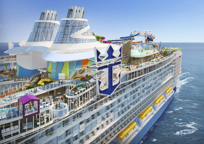 October 2022 – Living life on the edge takes new meaning with the brand-new Crown’s Edge on Icon of the Seas. Part skywalk, part ropes course and part thrill ride, the adrenaline-pumping experience culminates in a surprising moment that will see vacationers swing 154 feet above the ocean. 