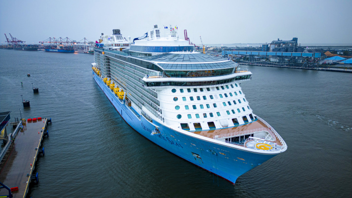 November 2022 – Royal Caribbean’s Quantum of the Seas in Brisbane, Australia. The ultimate family holiday Down Under features the North Star observation capsule, the RipCord by iFly skydiving simulator, SeaPlex – the largest indoor activity complex at sea – more than 20 restaurants, bars and lounges, including family-style Italian classics at Jamie’s Italian; and show-stopping entertainment that merges artistry with cutting-edge technology.