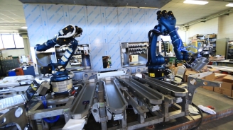 Bionic Bartending: Quantum of the Seas' Robots Serve Precision Straight Up