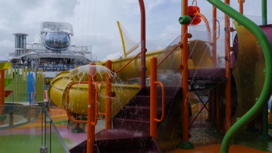 Ovation of the Seas Pools B-roll